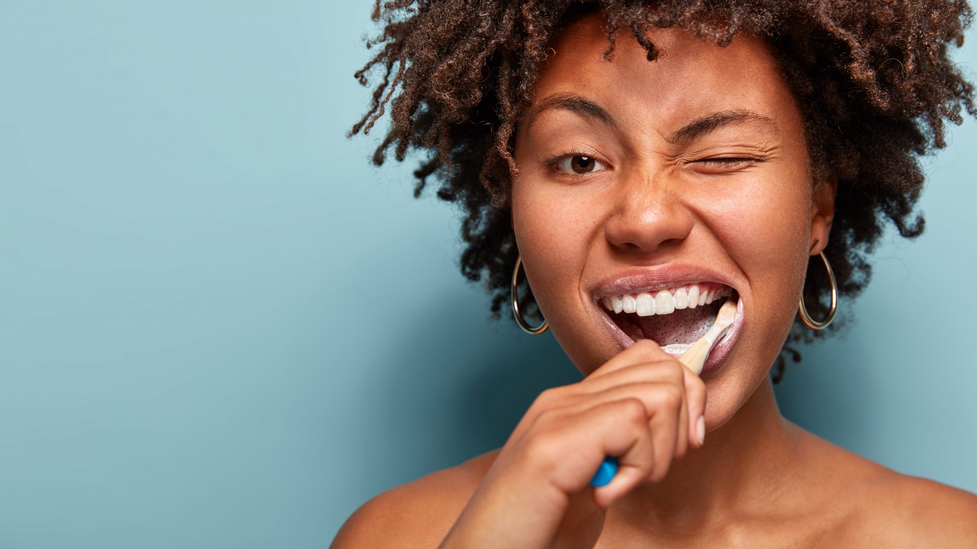 Tips for Maintaining White Teeth After Professional Tooth Whitening